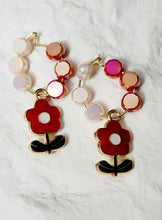 Load image into Gallery viewer, Accessories - Earring : Cute Flower Pair Earring Loop
